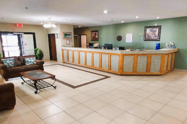 McPherson Inn By OYO, I-135 image 11