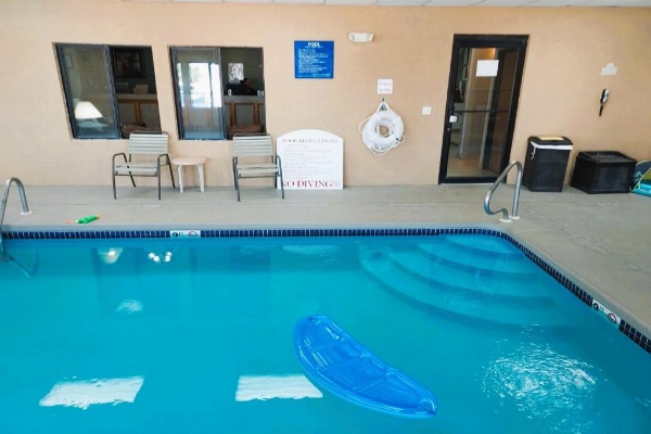 McPherson Inn By OYO, I-135 image 13