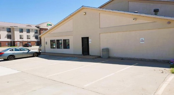 McPherson Inn By OYO, I-135 image 26